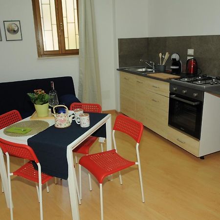 Appartement Al Piano Terra à Poggio Picenze Extérieur photo